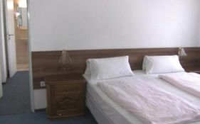 Central Studio Apartments